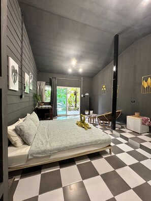 書桌、免費 Wi-Fi