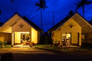 Garden Bungalow | Két bảo mật tại phòng, trang trí khác biệt