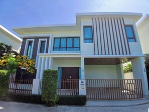 Front of property - The Regent Private Pool Villa Phuket (Kamala)