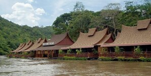 Exterior - River Kwai Village Hotel (Sai Yok)