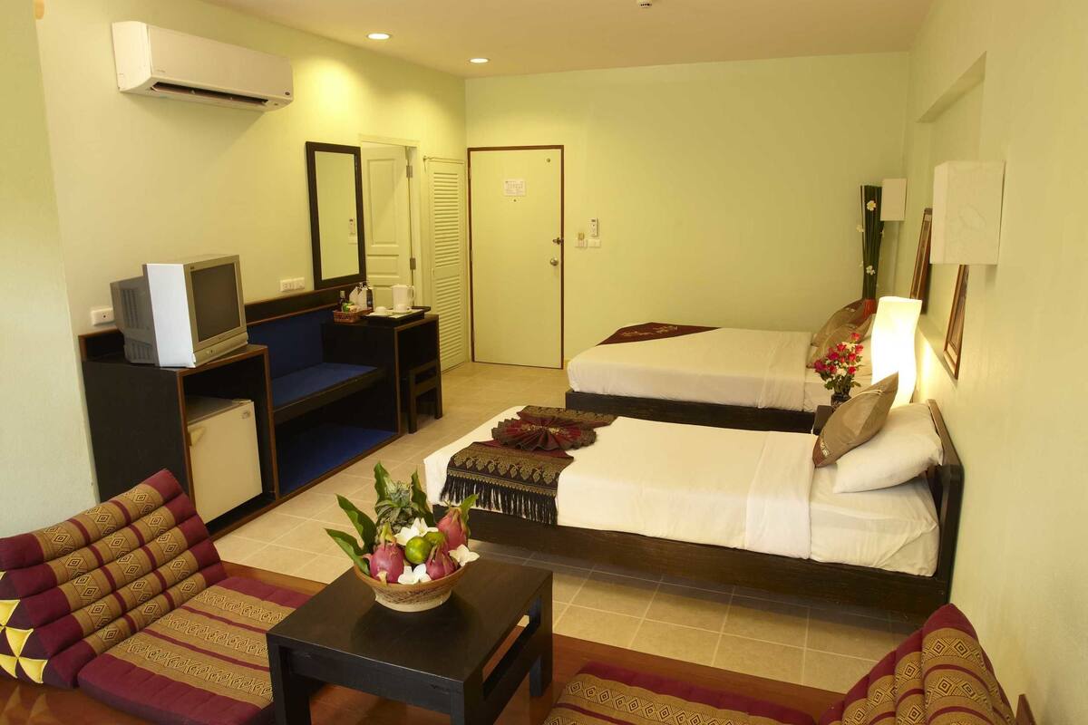 Mountain Wing Room | Ropa de cama de alta calidad, minibar, escritorio y cunas gratuitas
