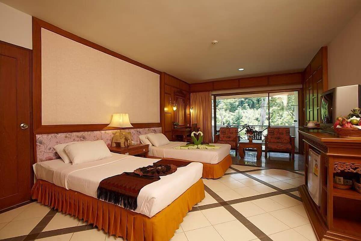Royal Wing Room | 高档床上用品、迷你吧、办公桌、免费婴儿床