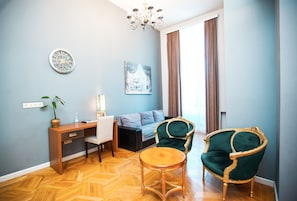 Living area - Hotel Rustaveli (Tbilisi)