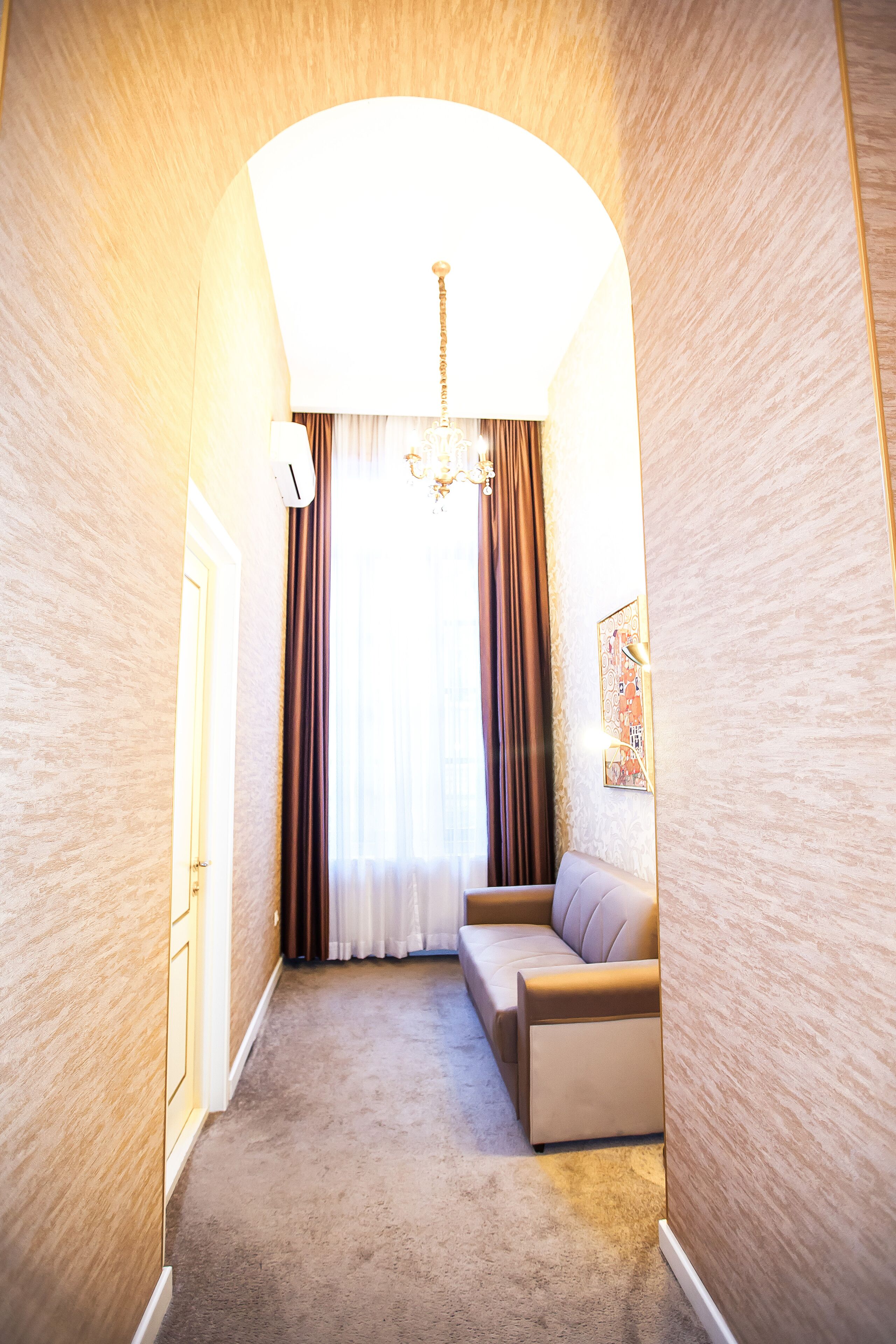 superior double room | living area | flat-screen tv