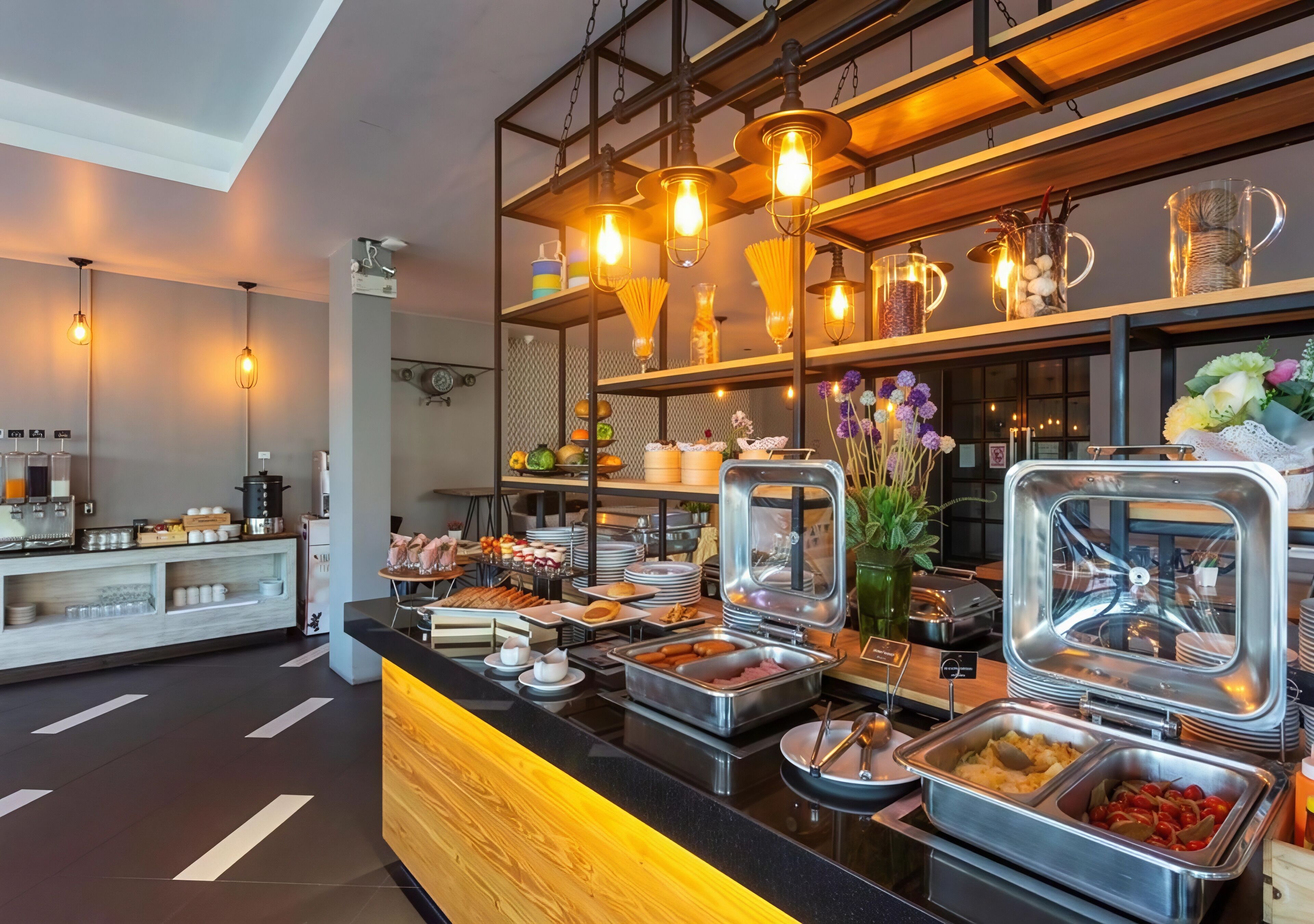 Desayuno buffet diario (THB 400 por persona)