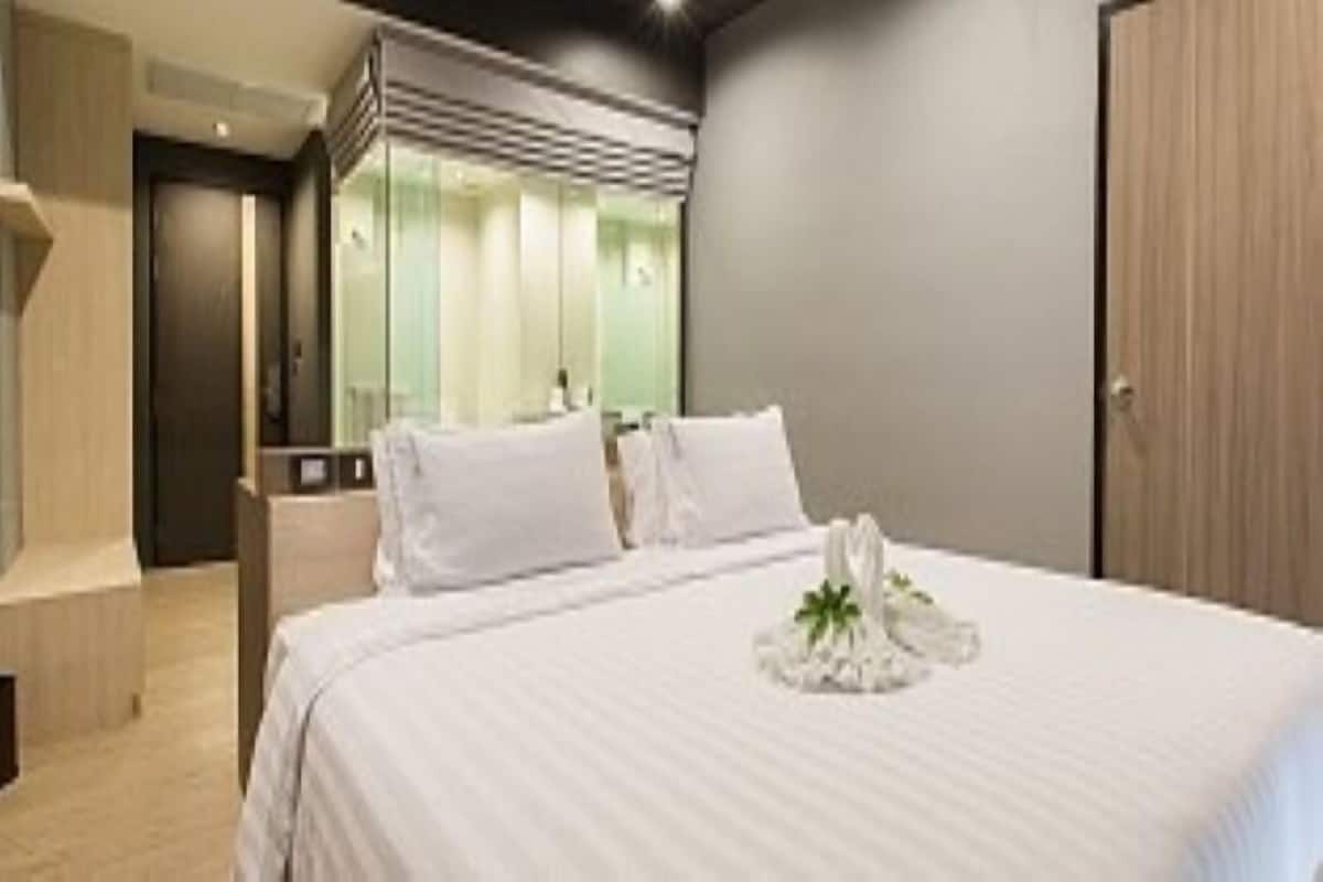 In-room safe, laptop workspace, rollaway beds, free WiFi