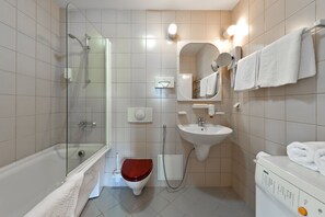 Apartment, 1 Bedroom | Bathroom | Free toiletries, hair dryer, slippers, towels