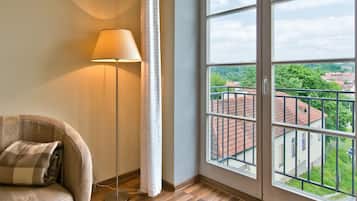 Apartment, 1 Bedroom | Living room | Flat-screen TV