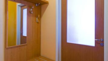 Soundproofing, rollaway beds, free WiFi