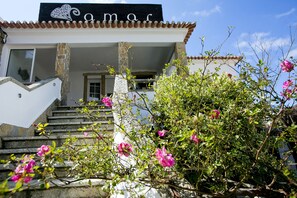 Entrada de la propiedad