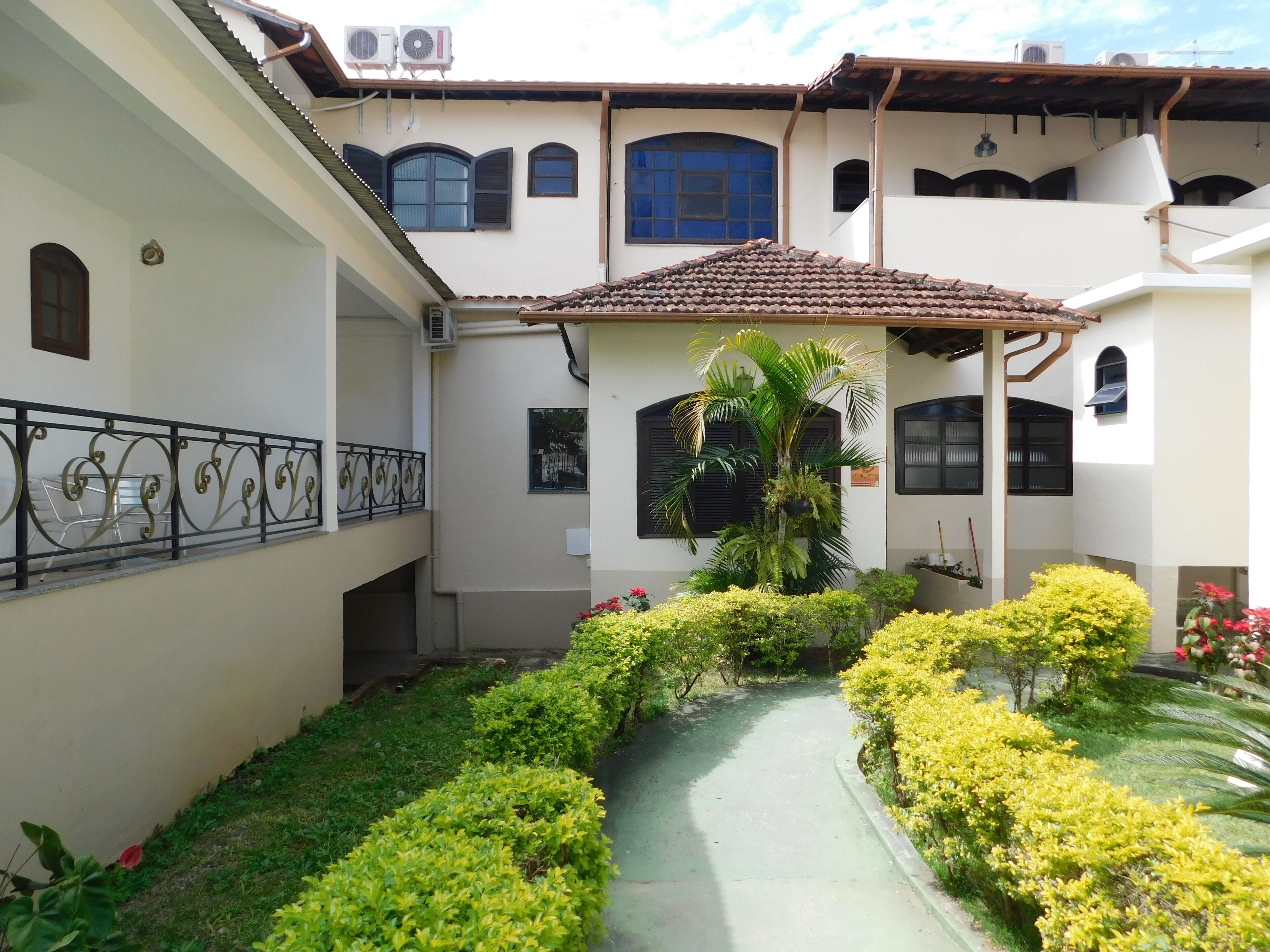 senior suite, accessible | balcony view