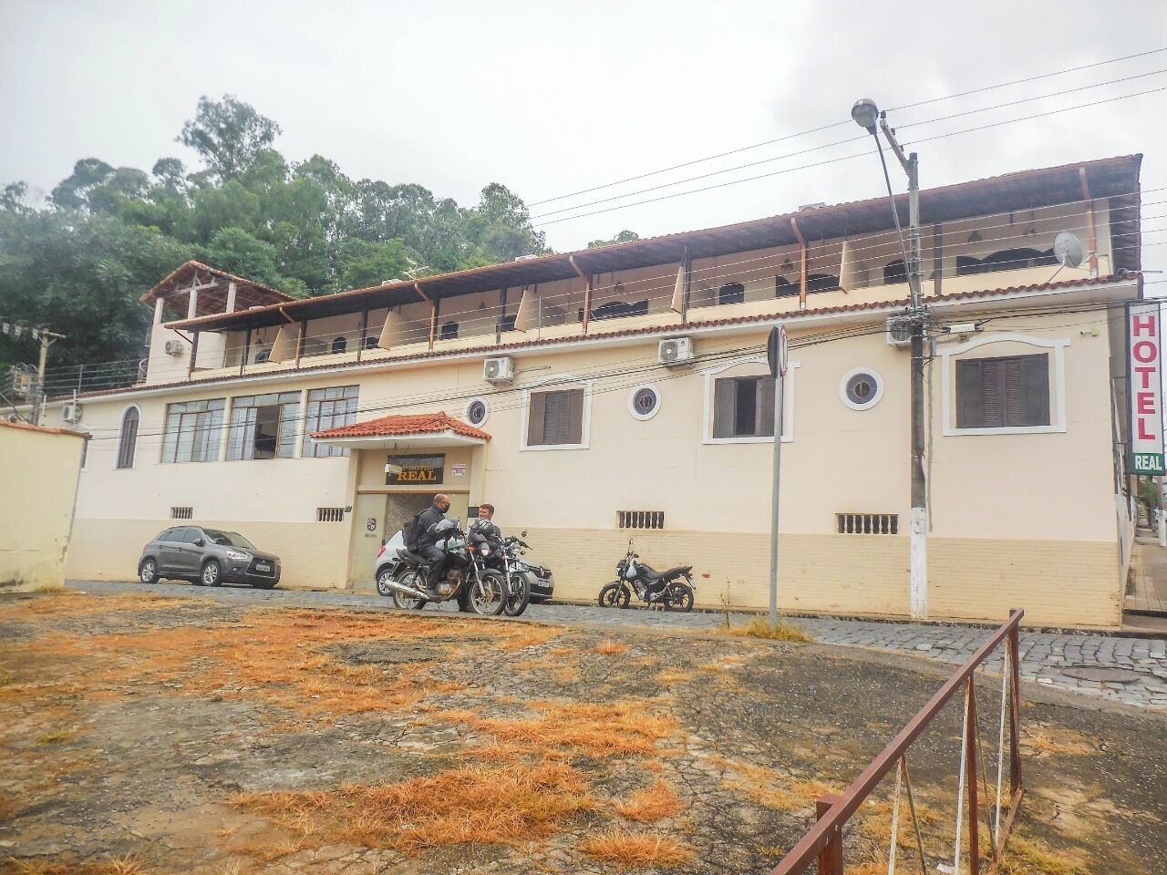 Fachada da propriedade