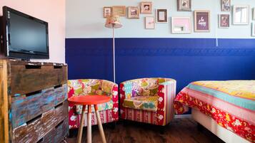 Large Double Room | Hypo-allergenic bedding, in-room safe, free WiFi, bed sheets