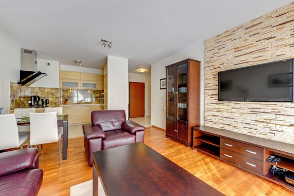 Apartment, 1 Bedroom, Balcony (4 adults; ulica Torunska 18) | Living room | Flat-screen TV