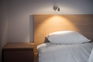 Appartement, 1 slaapkamer, balkon, uitzicht op rivier (Lastadia 35 Street)) | Individueel gedecoreerd, een strijkplank/strijkijzer, babybedden