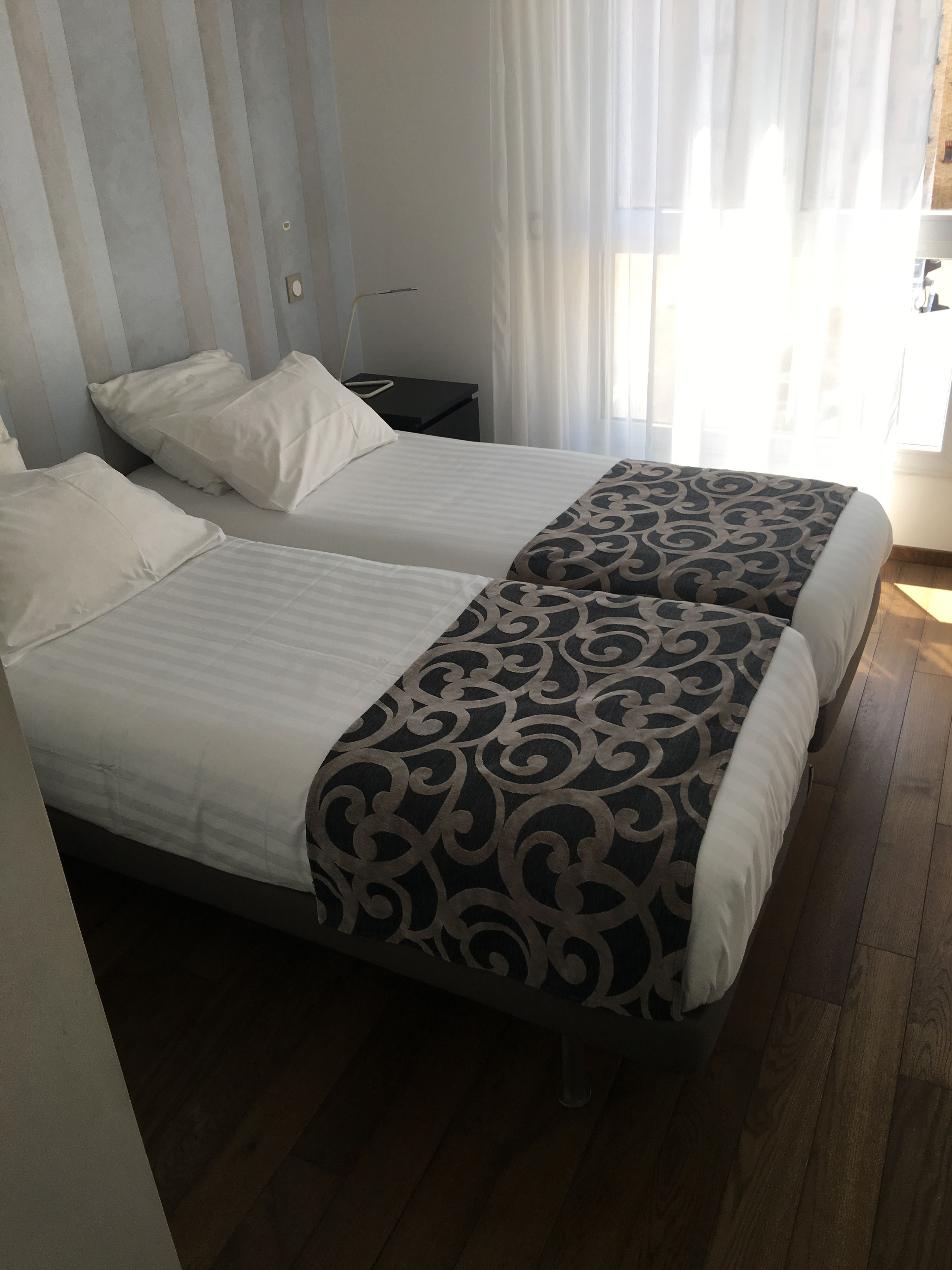 apartment, 2 bedrooms | premium bedding, in-room safe, desk, soundproofing
