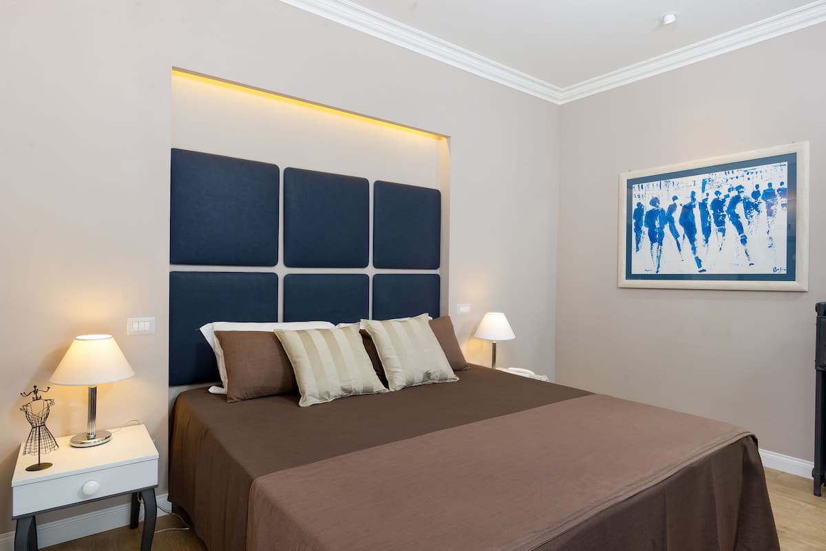 1 bedroom, Egyptian cotton sheets, premium bedding, minibar