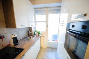 Exclusive Apartment, 6 Bedrooms, Non Smoking, Kitchen | Private kitchen | Espresso maker - Vatican's Beauty (Rome)