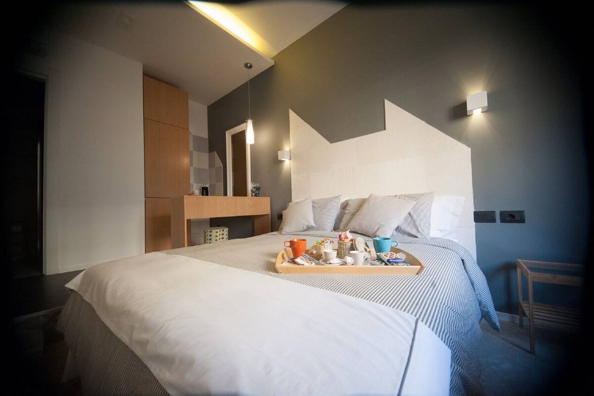 Doppel- oder Zweibettzimmer