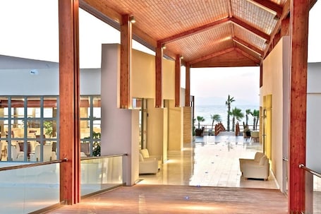 Enceinte de l’hébergement. All Senses Nautica Blue Exclusive Resort & Spa Rhodes By Anayia All Inclusive Resorts