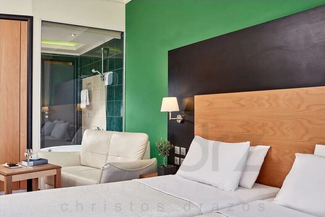 Bungalow, vistas a la piscina (Double) | Caja fuerte, sistema de insonorización, wifi gratis y ropa de cama