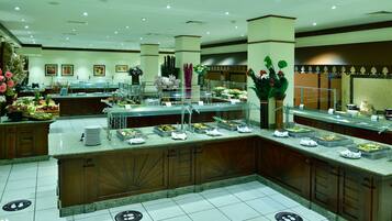 Free daily buffet breakfast