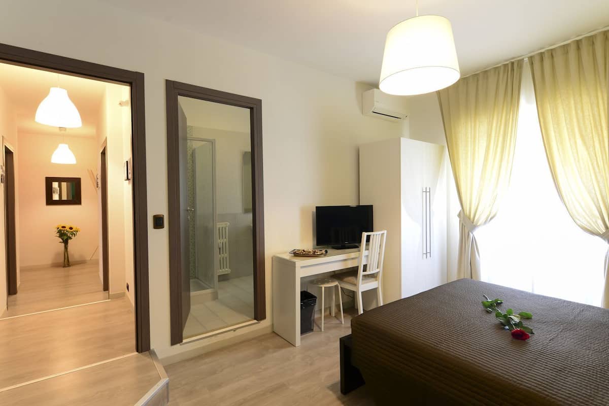 Double Room (Pantheon)