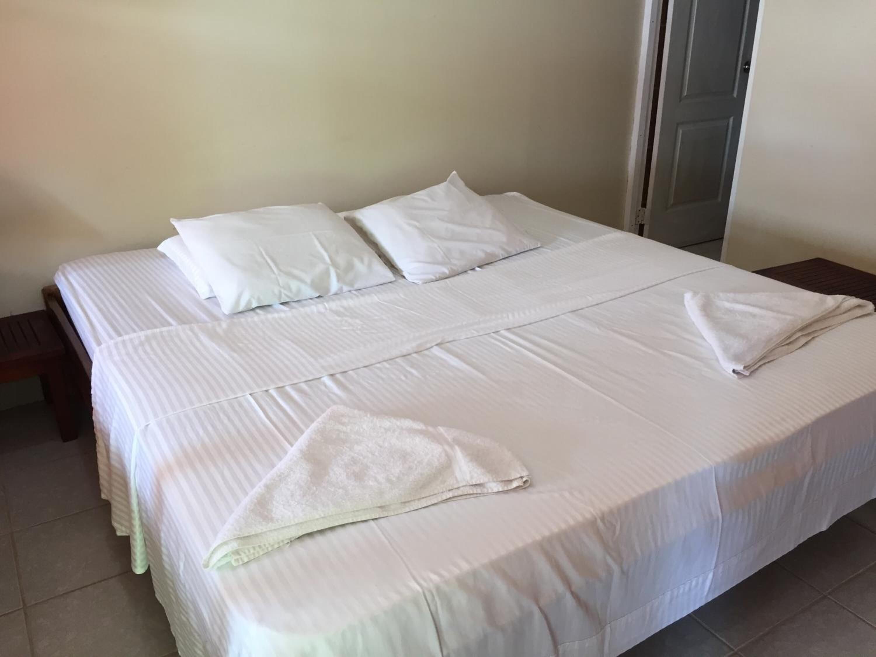 1 bedroom, in-room safe, bed sheets