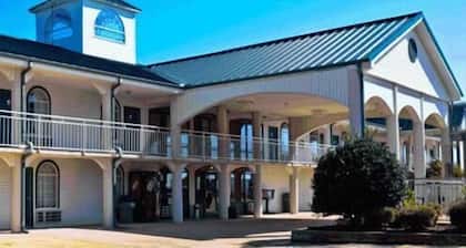 Americana Inn