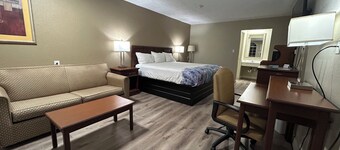 Americana Inn