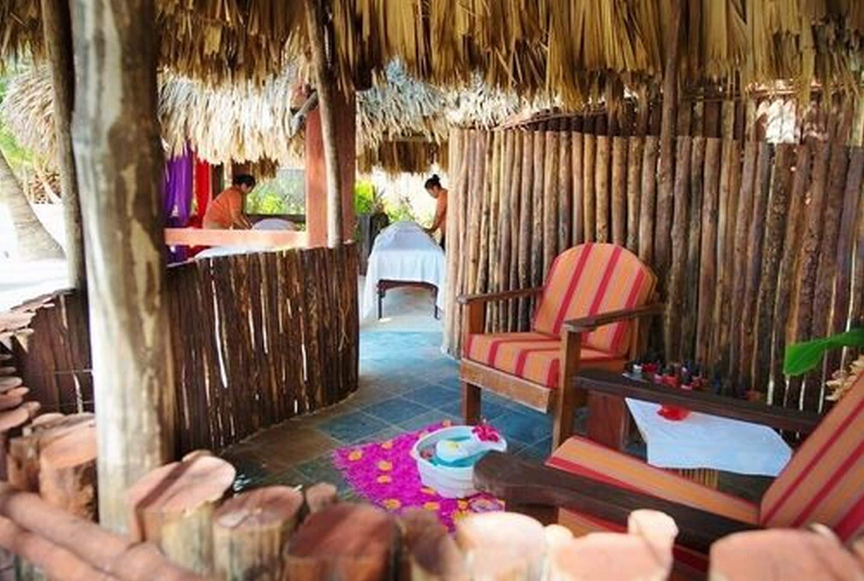 Salas de tratamiento para parejas y masajes con piedras calientes 