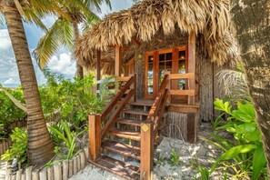 Terrace/patio - Ramon's Village Resort (San Pedro)