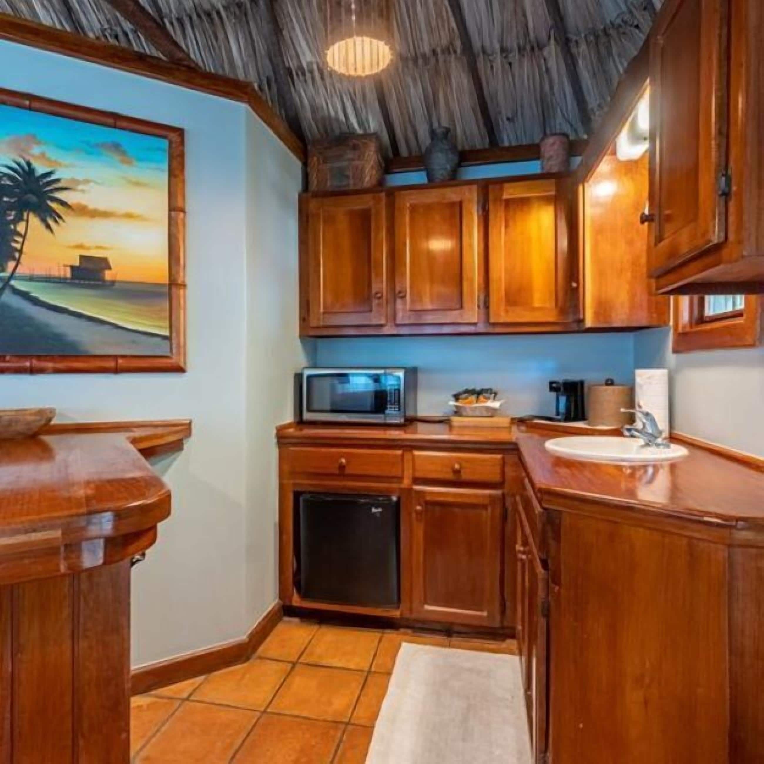 presidential suite | 1 bedroom, in-room safe, iron/ironing board, free wifi