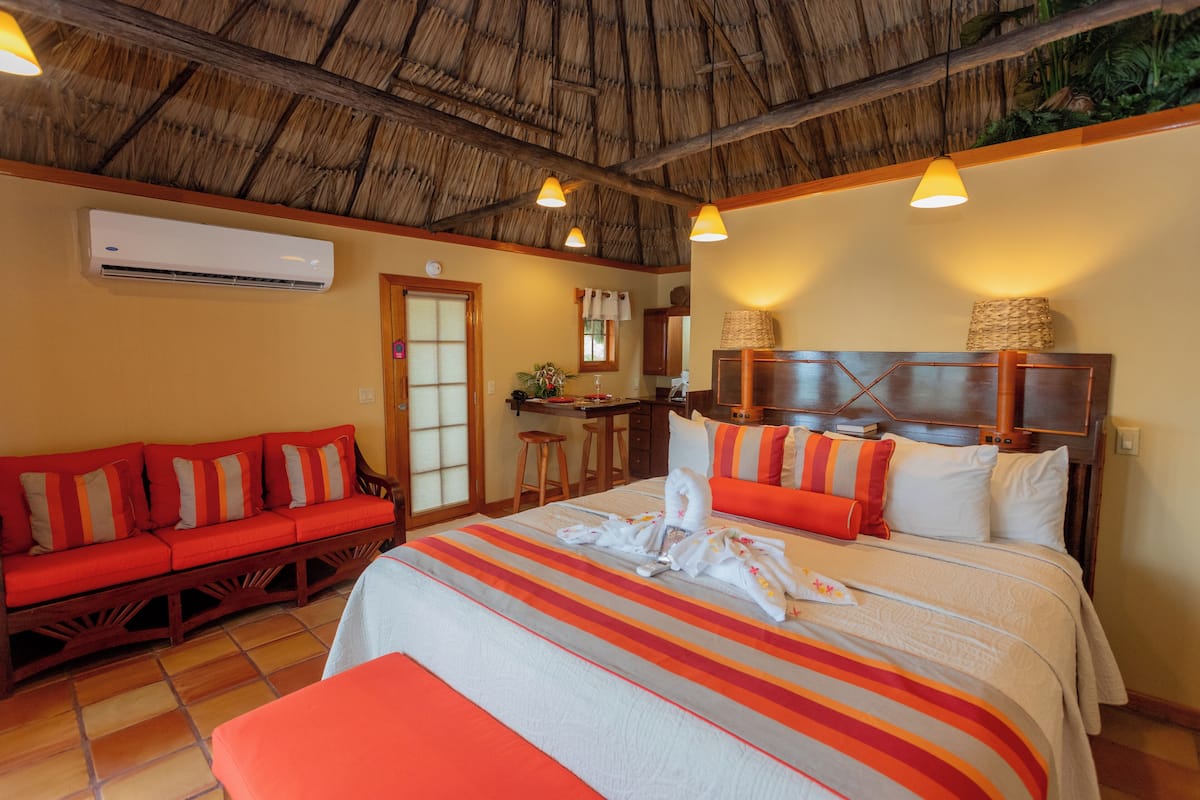 Beachfront Mini Suite | 객실 내 금고, 다리미/다리미판, 무료 WiFi, 침대 시트
