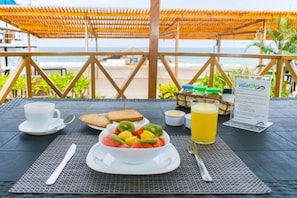 Tägliches inbegriffenes kontinentales Frühstück