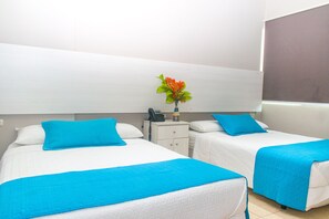 Family Quadruple Room, 2 Double Beds, Private Bathroom - Villa Kite (Santa Marianita)