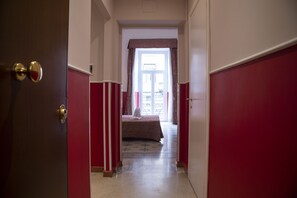 Deluxe Double or Twin Room, 1 Bedroom, Smoking, Ensuite | Egyptian cotton sheets, in-room safe, individually decorated, desk - Domus Napoleone (Rome)