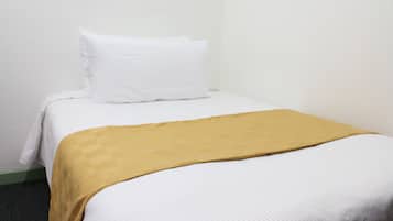 غرفة مزدوجة عادية - بحمام مشترك | واي فاي مجانًا وملاءات أسرّة