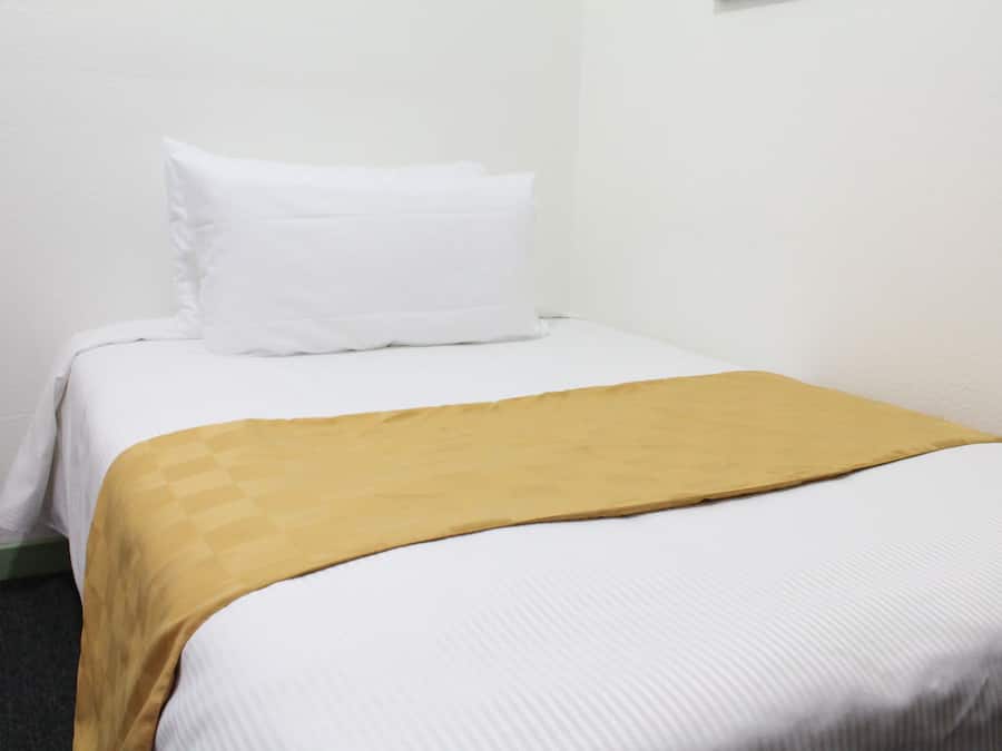 Dobbeltrom – standard, delt bad | Wi-fi (inkludert) og sengetøy