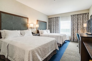 Desk, free cribs/infant beds, rollaway beds, free WiFi - Hampton Inn Pratt (Pratt)