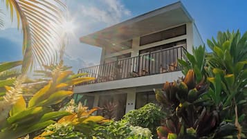 Deluxe Double Room | Pillowtop beds, in-room safe, desk, blackout drapes