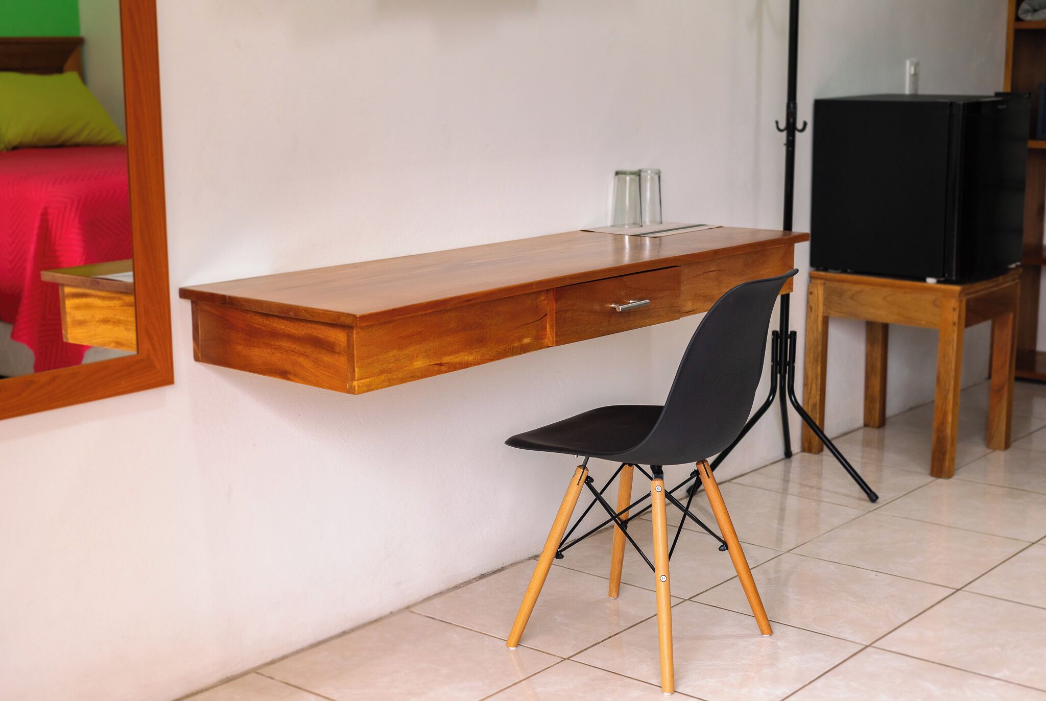 deluxe double room | 1 bedroom, pillow-top beds, in-room safe, desk