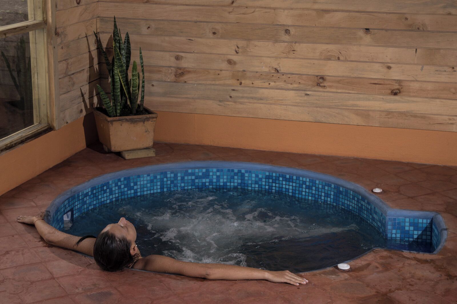 Couples treatment room(s), steam room, hot stone massages