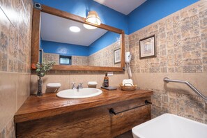 Bathroom - Hacienda El Porvenir (Machachi)