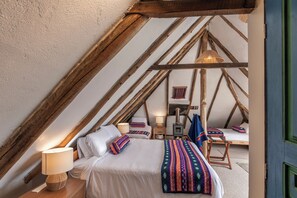 Family Suite, Multiple Beds | In-room safe, desk, bed sheets - Hacienda El Porvenir (Machachi)