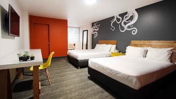 1 bedroom, in-room safe, iron/ironing board, free WiFi