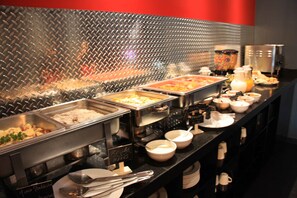 Desayuno buffet incluido todos los días