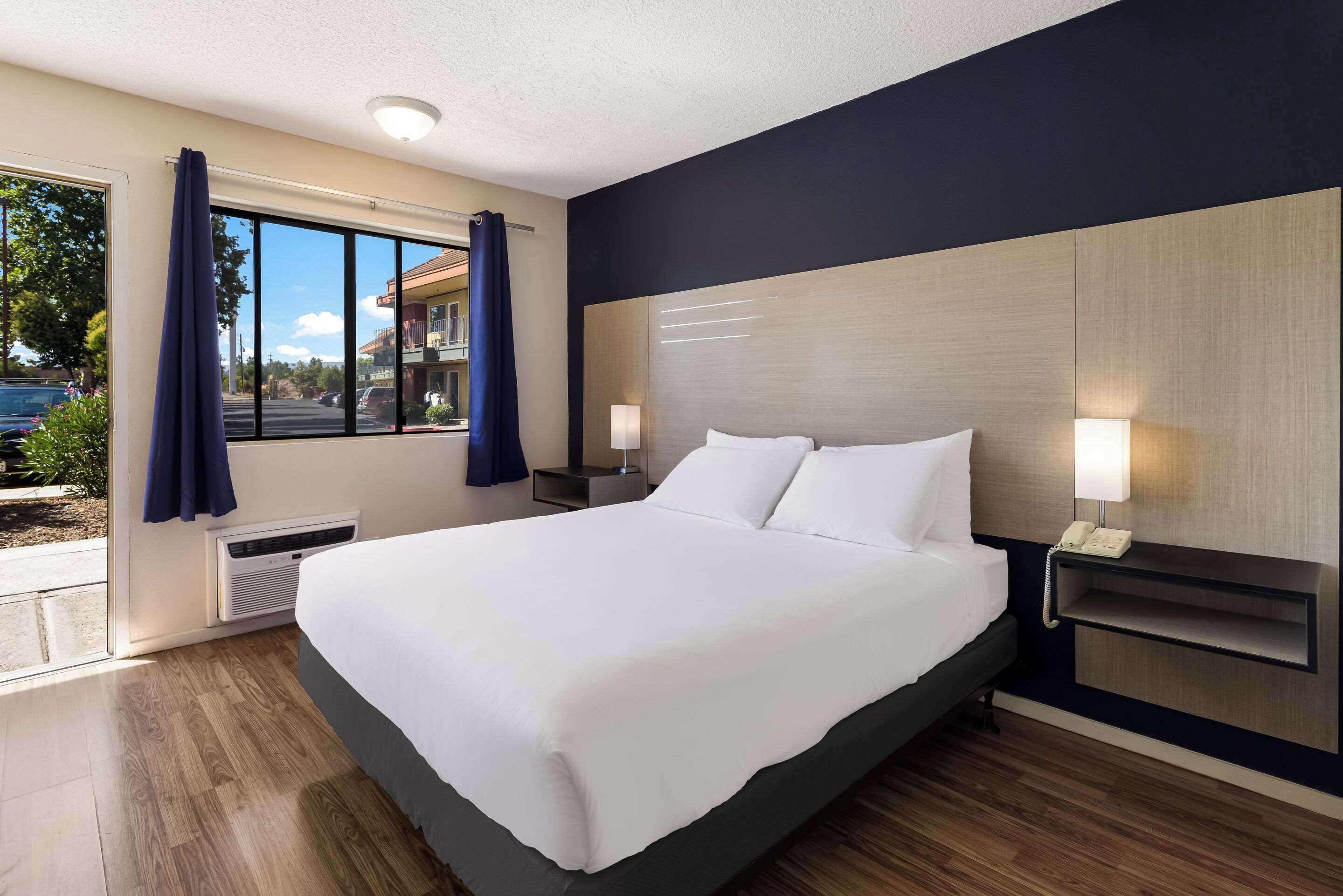 Room, 1 Queen Bed, Accessible, Non Smoking