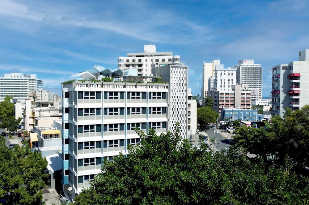 The Wave Hotel at Condado