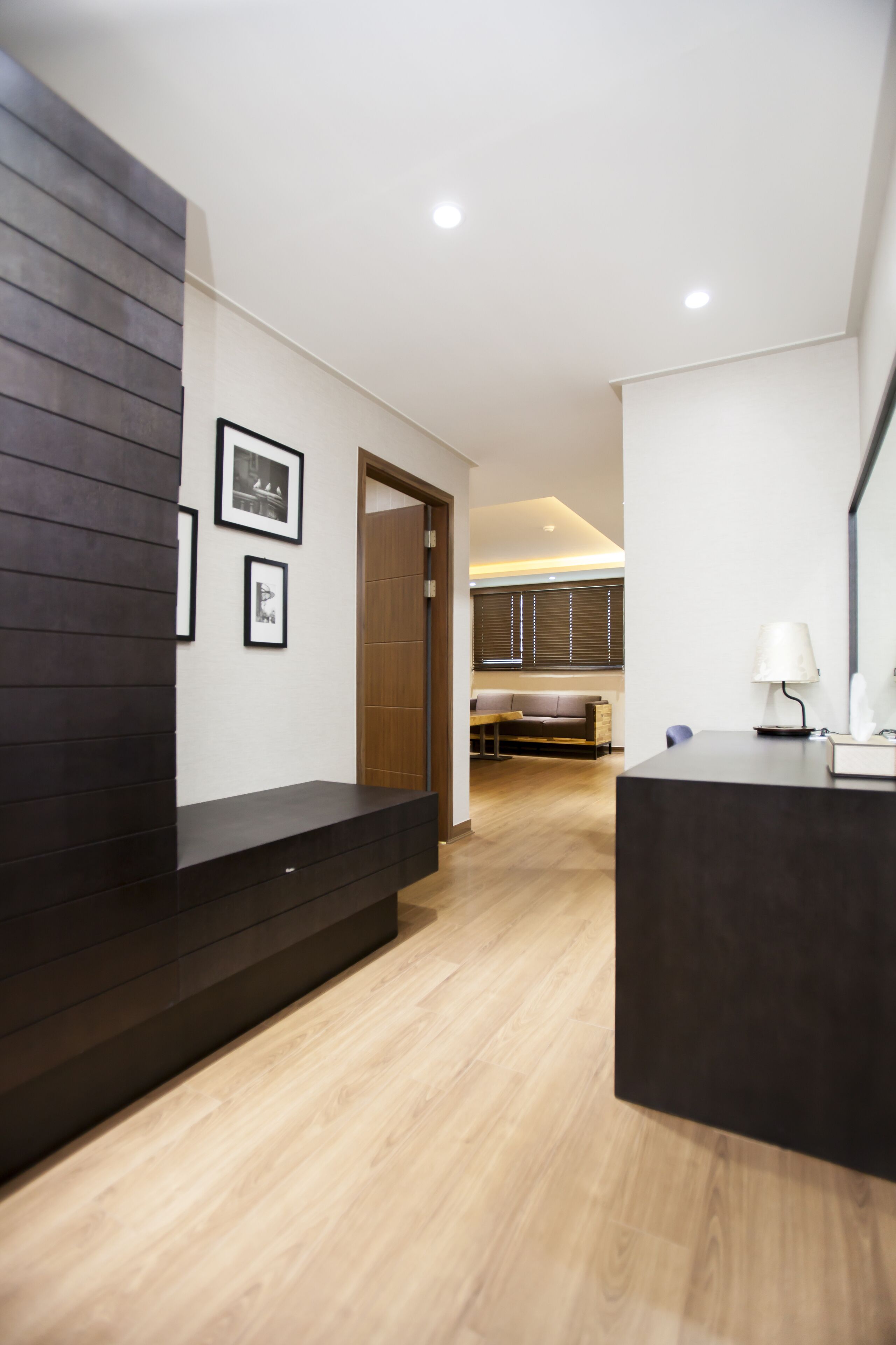 Studio Suite Deluxe, 1 giường cỡ king, không hút thuốc | Khu phòng khách | TV LED 47-inch có truyền hình cáp, TV, sàn nhà có sưởi 